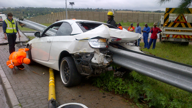 Illustration for article titled BMW Driver Somehow Survived This Guardrail Impaling Without A Scratch